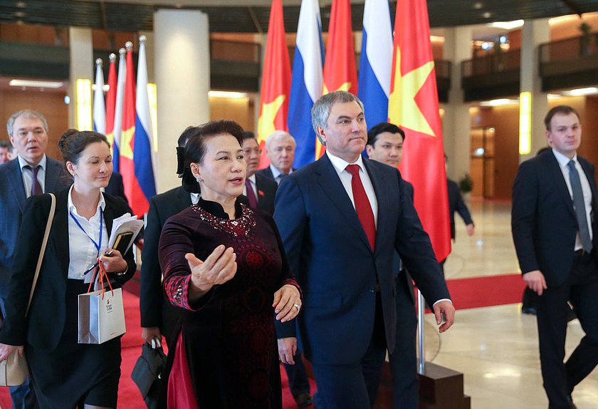 Chairwoman of the National Assembly of the Socialist Republic of Vietnam Nguyễn Thị Kim Ngân and Chairman of the State Duma Viacheslav Volodin