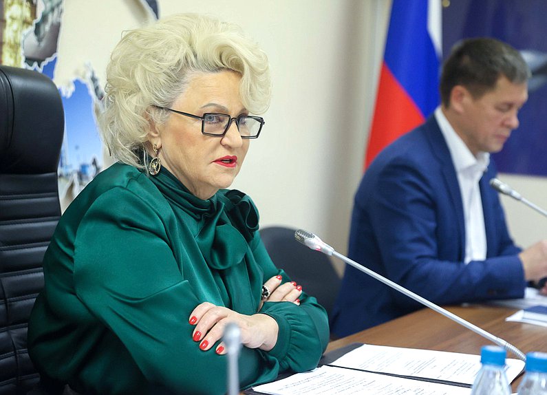 Председатель Комитета по защите семьи, вопросам отцовства, материнства и детства Нина Останина