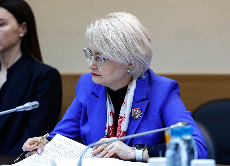 Член Комитета по просвещению Эльвира Аиткулова