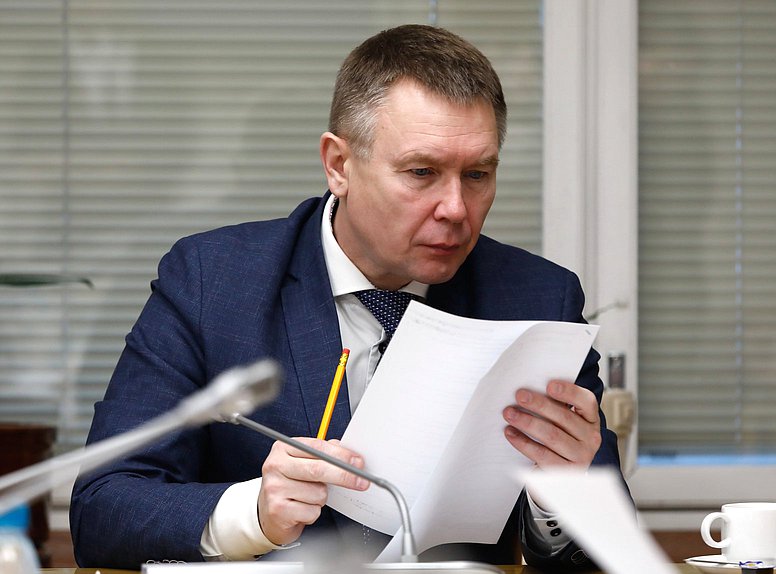 Первый заместитель Председателя Комитета по развитию Дальнего Востока и Арктики Сергей Каргинов