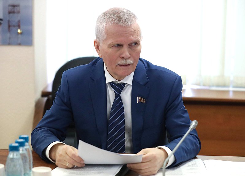 Член Комитета по промышленности и торговле Сергей Пантелеев