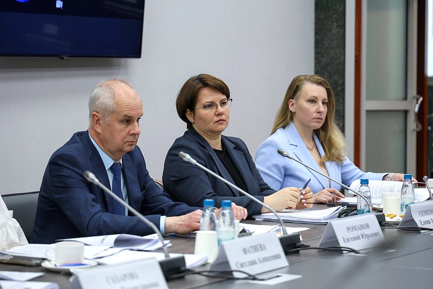 Заседание Комитета по защите семьи, вопросам отцовства, материнства и детства