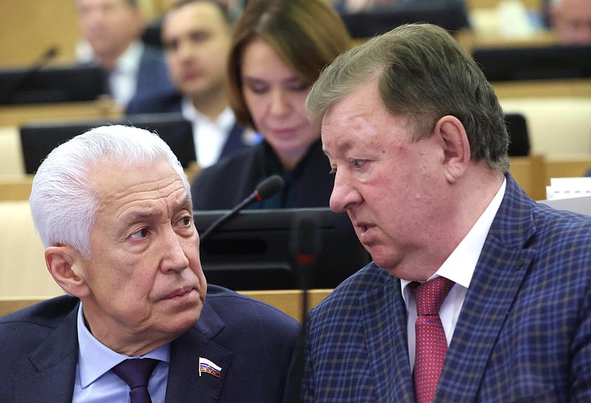 Руководитель фракции "Единая Россия" Владимир Васильев и Председатель Комитета по аграрным вопросам Владимир Кашин