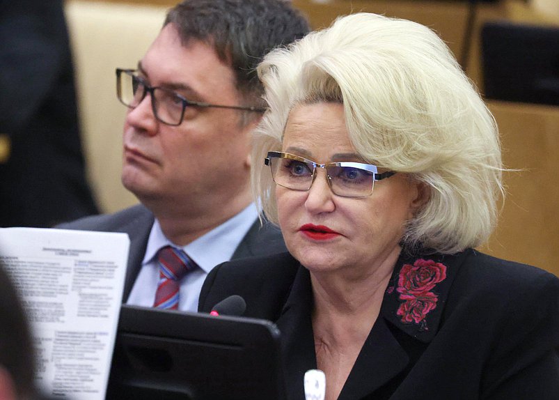 Председатель Комитета по защите семьи, вопросам отцовства, материнства и детства Нина Останина