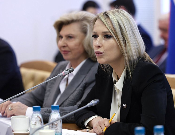 Председатель Комитета по развитию гражданского общества, вопросам общественных и религиозных объединений Яна Лантратова