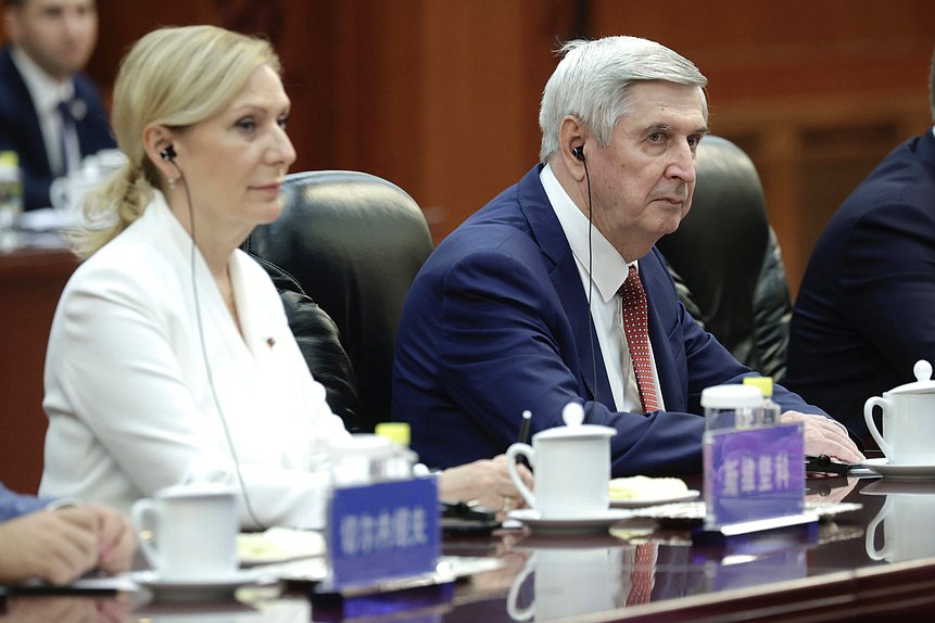 Deputy Speaker of the Federation Council Inna Svyatenko and First Deputy Chairman of the State Duma Ivan Melnikov