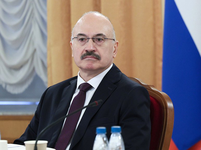 Председатель Комитета по науке и высшему образованию Сергей Кабышев