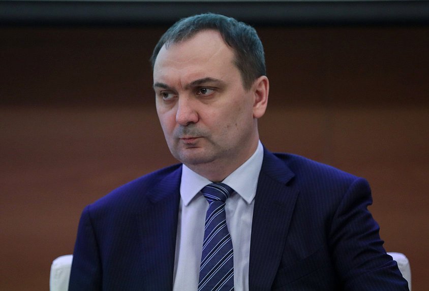 Парламентские слушания Комитета по экологии, природным ресурсам и охране окружающей среды на тему «Проблемы правового регулирования охраны озера Байкал и социально-экономического развития Байкальской природной территории и пути их решения»