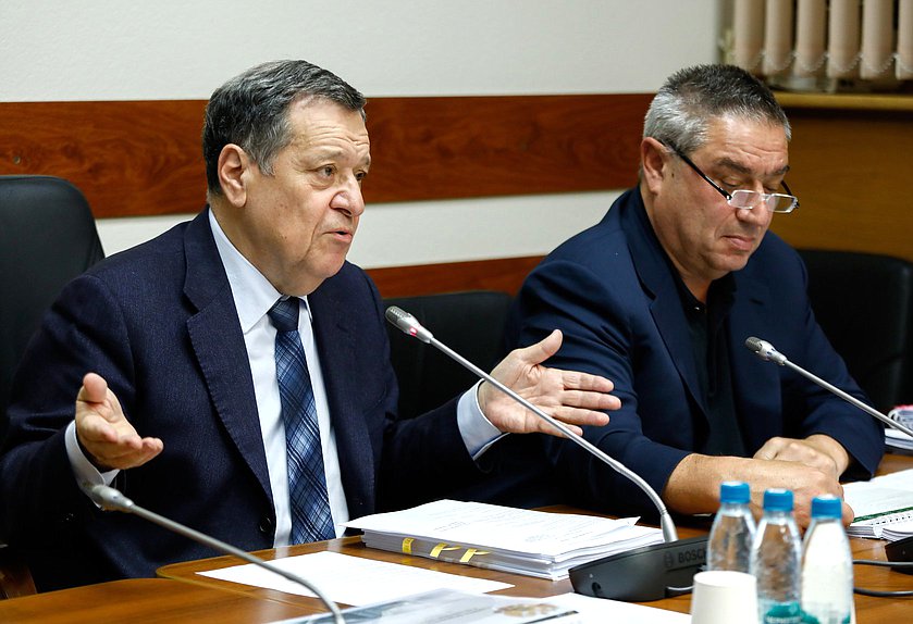 Председатель Комитета по бюджету и налогам Андрей Макаров и Первый заместитель Председателя Комитета Глеб Хор