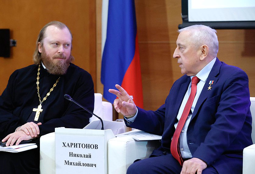 Председатель Комитета по развитию Дальнего Востока и Арктики Николай Харитонов