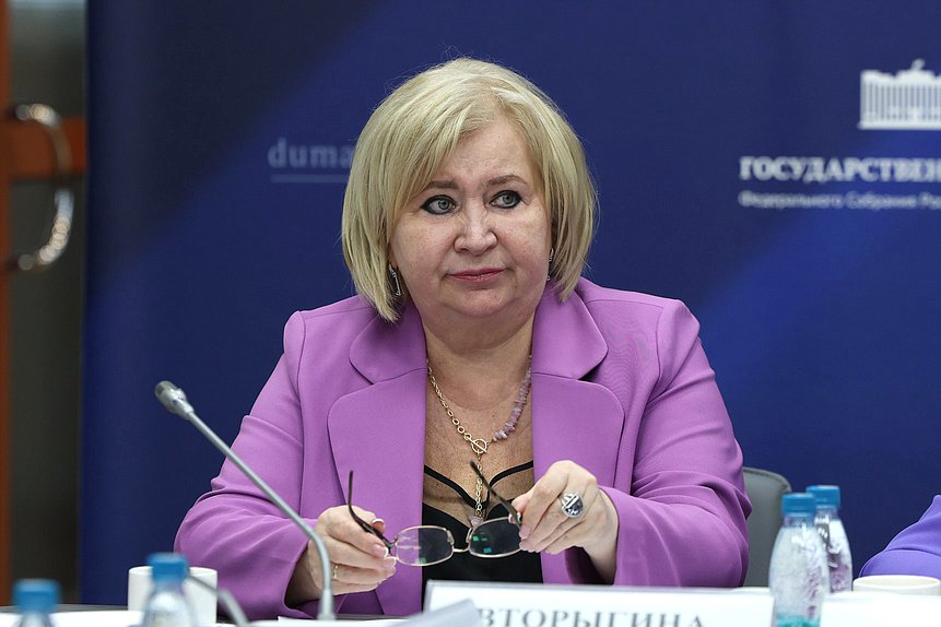 Заместитель Председателя Комитета по защите семьи, вопросам отцовства, материнства и детства Елена Вторыгина