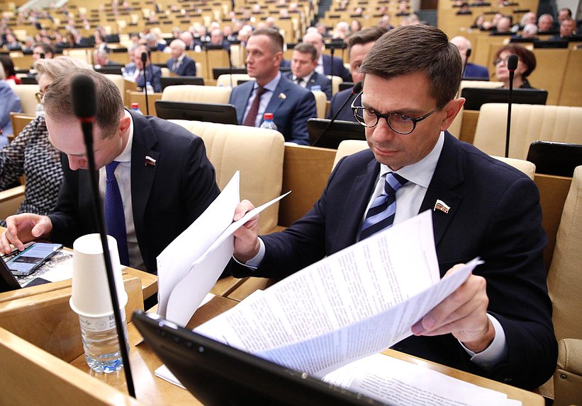 Член Комитета по промышленности и торговле Игорь Антропенко