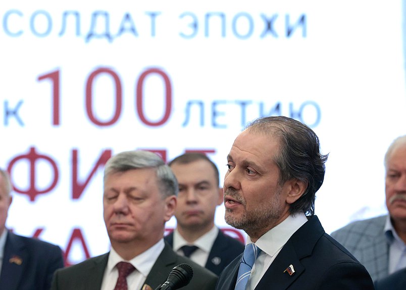 Член Комитета по экологии, природным ресурсам и охране окружающей среды Владимир Сысоев
