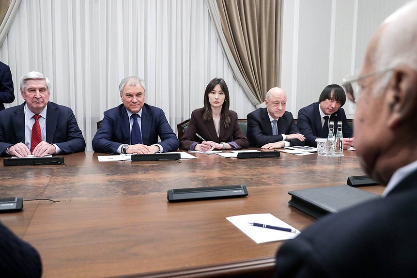 Meeting of Chairman of the State Duma Vyacheslav Volodin and Deputy Prime Minister of the Republic of Cuba, Minister of Foreign Trade and Foreign Investment Ricardo Cabrisas Ruiz