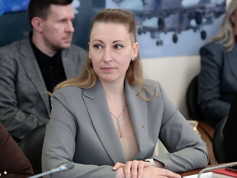 Член Комитета по защите семьи, вопросам отцовства, материнства и детства Мария Дробот