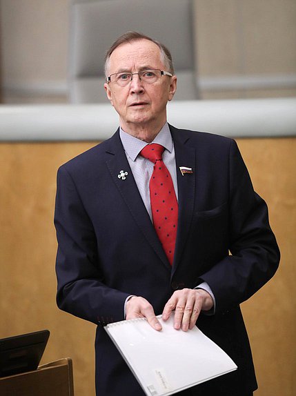 Первый заместитель Председателя Комитета по развитию гражданского общества, вопросам общественных и религиозных объединений Николай Бурляев