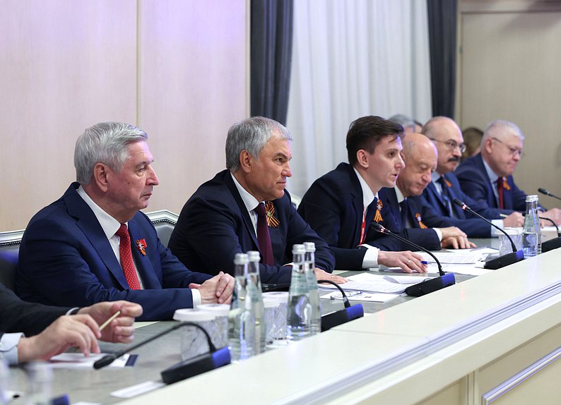 First Deputy Chairman of the State Duma Ivan Melnikov and Chairman of the State Duma Vyacheslav Volodin