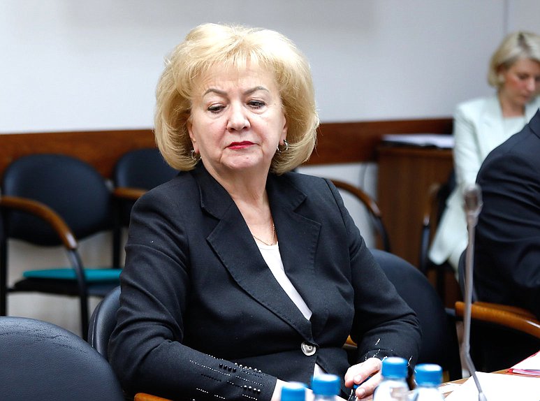 Член Комитета по бюджету и налогам Валентина Артамонова