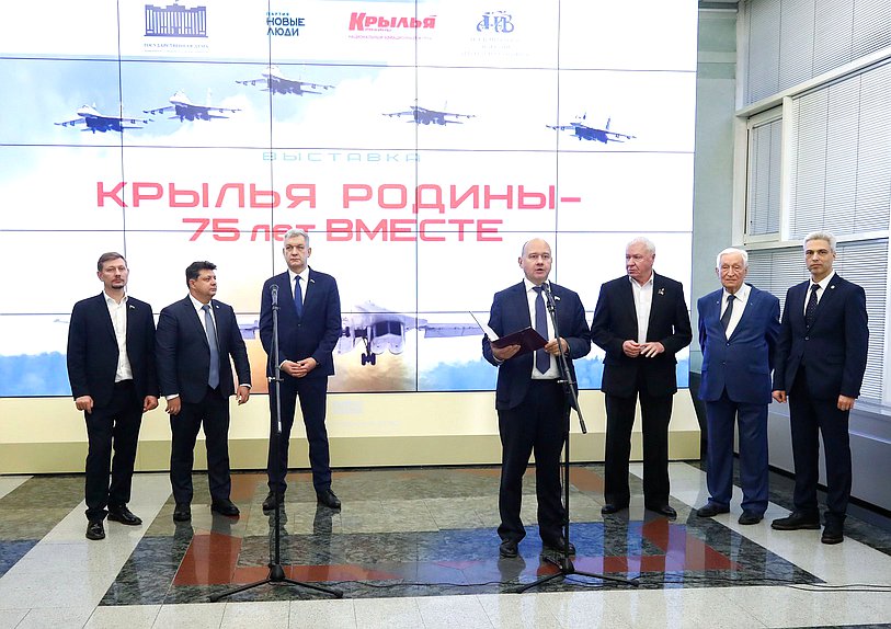 Заместитель Председателя Комитета по развитию гражданского общества, вопросам общественных и религиозных объединений Олег Леонов