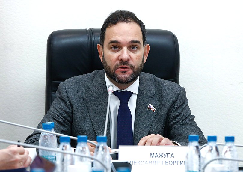 Первый заместитель Председателя Комитета по науке и высшему образованию Александр Мажуга