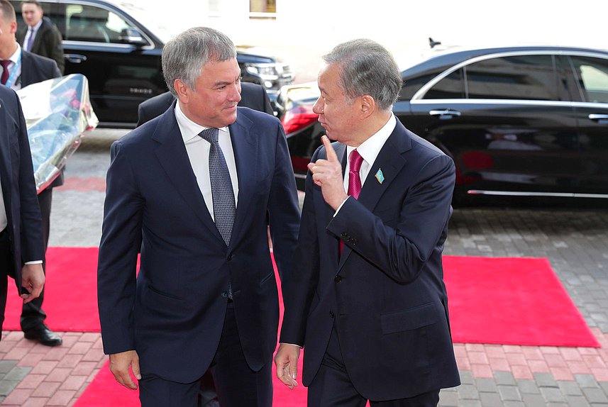 Chairman of the State Duma Viacheslav Volodin and Chairman of the Mazhilis of the Parliament of the Republic of Kazakhstan Nurlan Nigmatulin