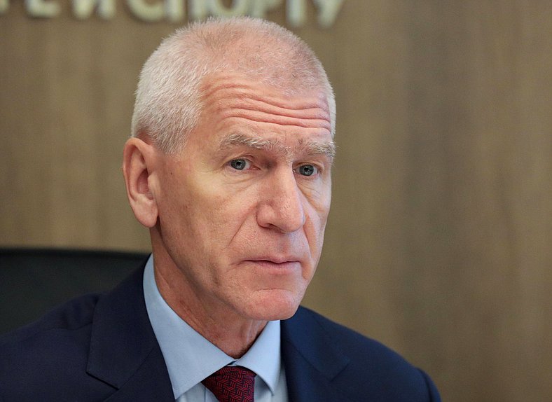 Председатель Комитета по физической культуре и спорту Олег Матыцин