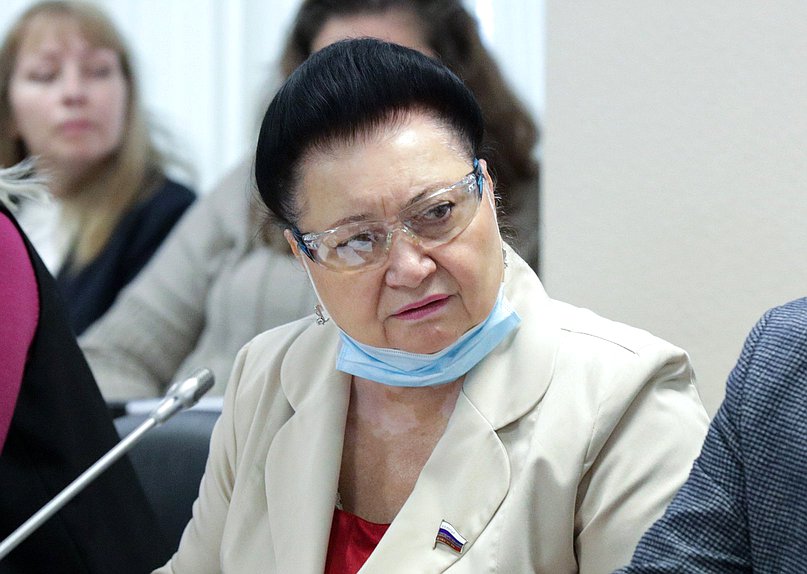 Заместитель Председателя Комиссии по Регламенту и обеспечению деятельности Государственной Думы Раиса Кармазина