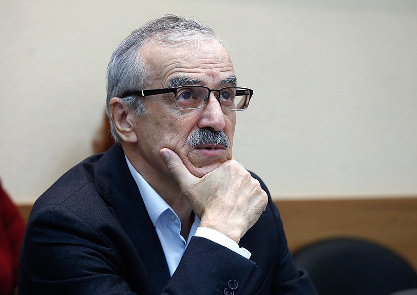 Заместитель Председателя Комитета по просвещению Нурбаганд Нурбагандов