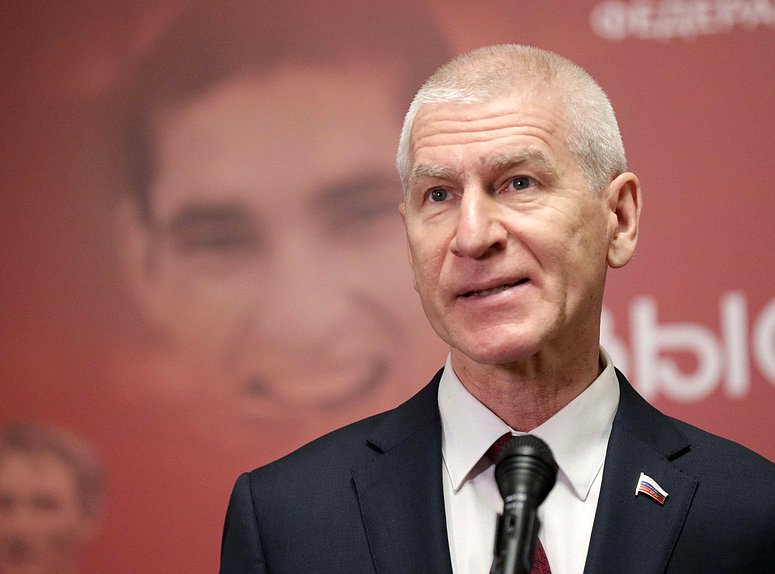 Председатель Комитета по физической культуре и спорту Олег Матыцин