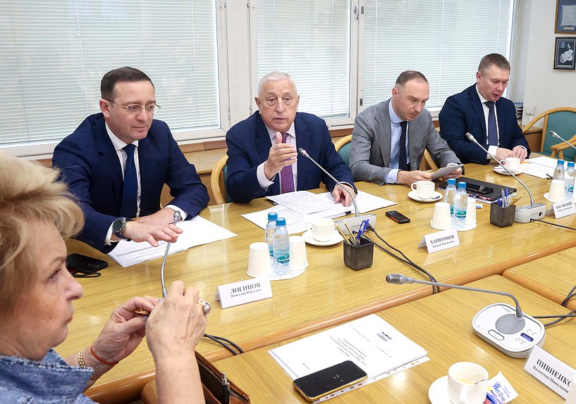 Председатель Комитета по развитию Дальнего Востока и Арктики Николай Харитонов