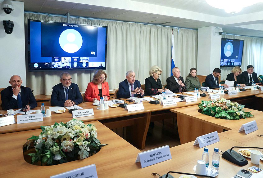 Заседание рабочей группы по совершенствованию законодательства РФ в части обеспечения детей качественным и безопасным питанием