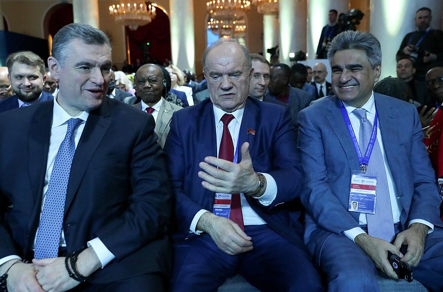 Leader of the LDPR faction Leonid Slutsky, leader of the CPRF faction Gennady Zyuganov and leader of the New People faction Alexey Nechaev