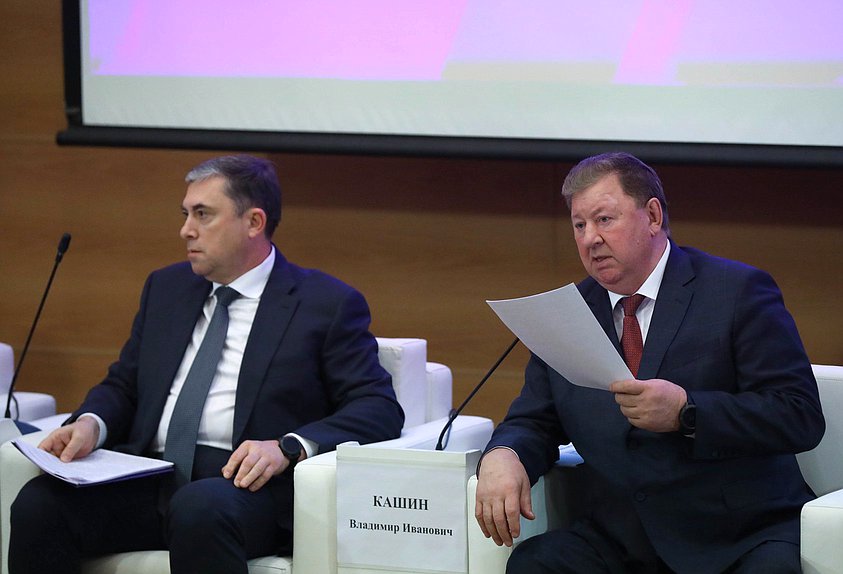 Статс-секретарь – заместитель Министра сельского хозяйства РФ Максим Увайдов и Председатель Комитета по аграрным вопросам Владимир Кашин