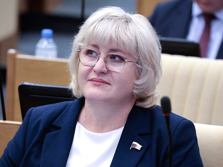 Заместитель Председателя Комиссии по Регламенту и обеспечению деятельности Государственной Думы Марина Секержитская