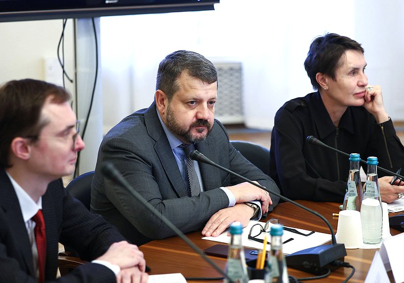 Член Комитета по культуре Андрей Парфенов
