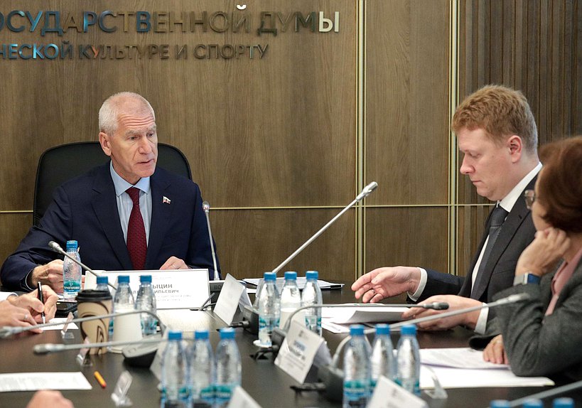 Председатель Комитета по физической культуре и спорту Олег Матыцин