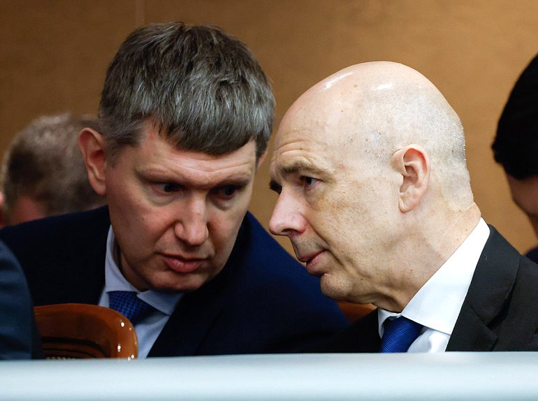 Министр экономического развития РФ Максим Решетников и Министр финансов РФ Антон Силуанов