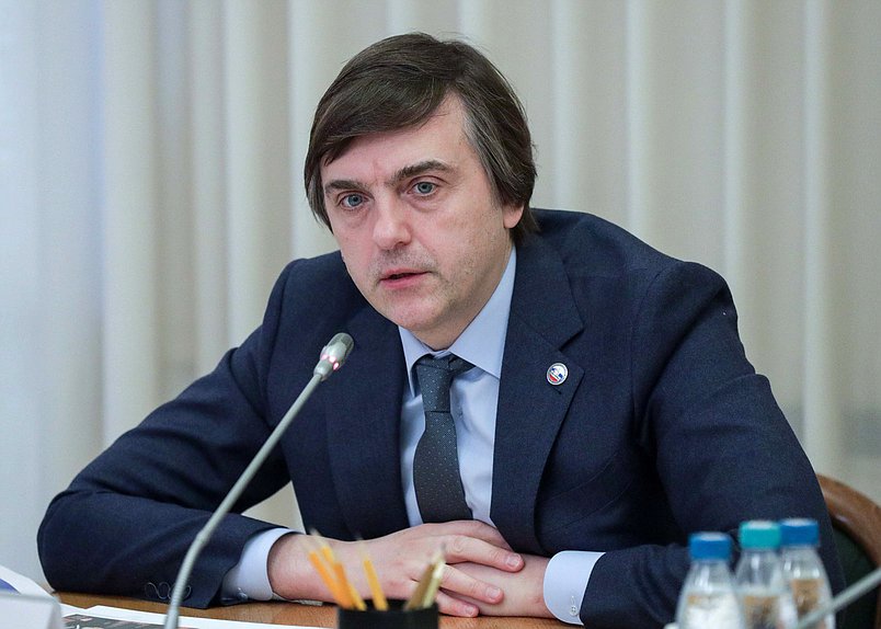 Министр просвещения РФ Сергей Кравцов