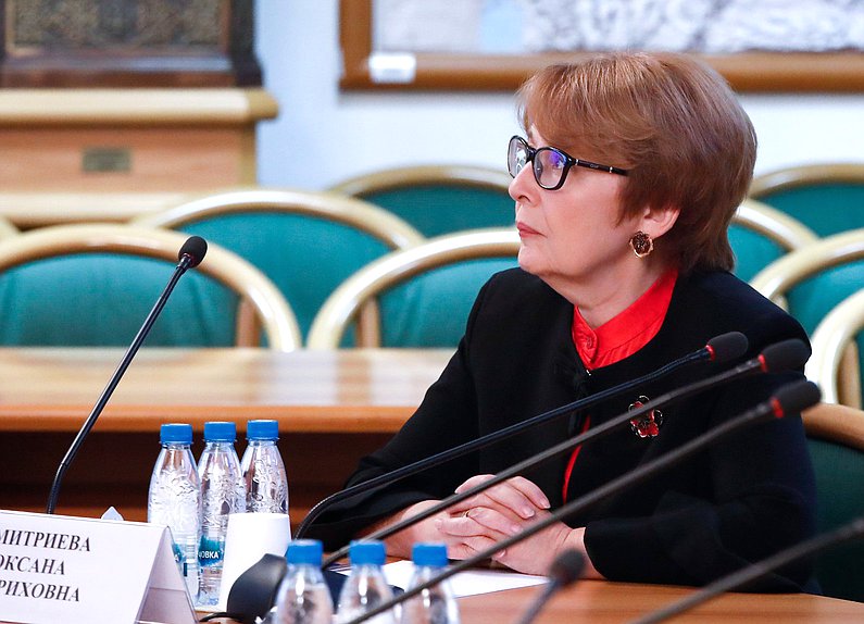 Член Комитета по бюджету и налогам Оксана Дмитриева