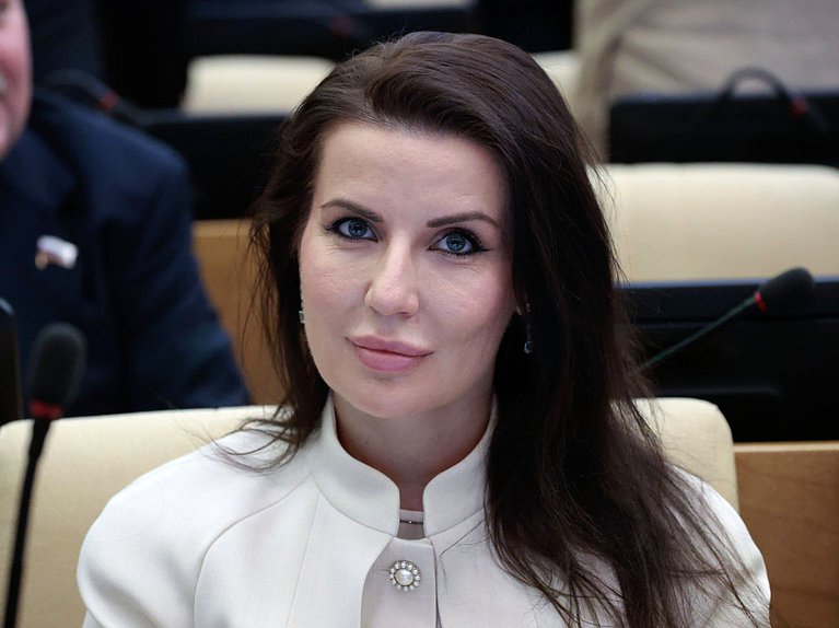 Член фракции "Единая Россия" Галина Головченко