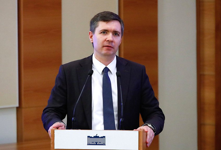 Парламентские слушания на тему «Совершенствование законодательного регулирования обязательного страхования гражданской ответственности владельцев транспортных средств в части восстановительного ремонта поврежденного транспортного средства»