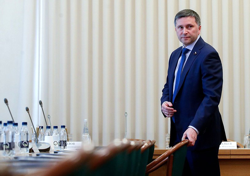 Председатель Комитета по экологии, природным ресурсам и охране окружающей среды Дмитрий Кобылкин