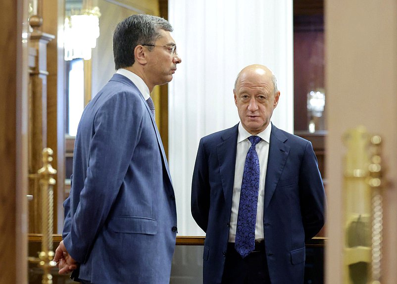 Chairman of the Committee on Industry and Trade Vladimir Gutenev and Deputy Chairman of the State Duma Alexander Babakov