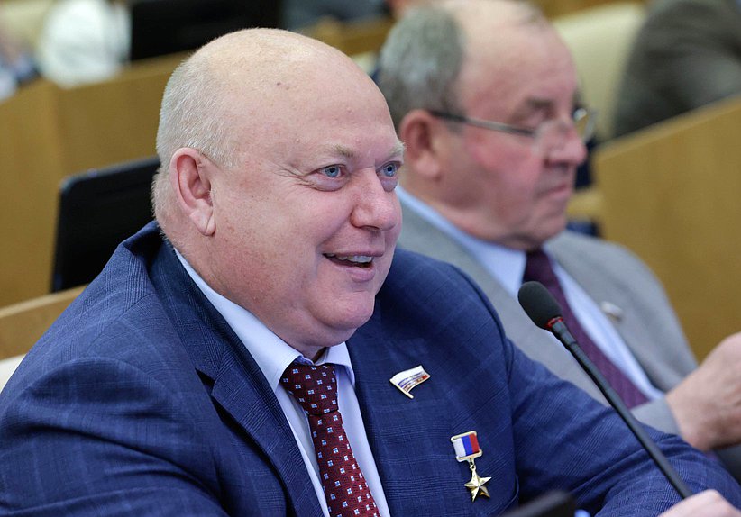 Первый заместитель Председателя Комитета по обороне Андрей Красов