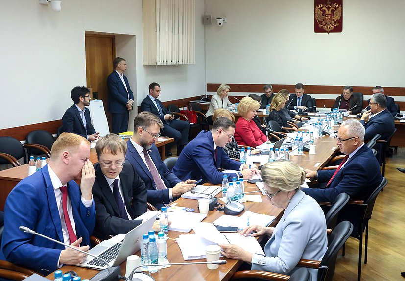 Рассмотрение проектов государственных программ на заседании Комитета по бюджету и налогам. День третий