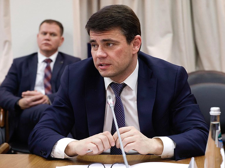 Председатель Комитета по информационной политике, информационным технологиям и связи Сергей Боярский. Заседание Комиссии Совета законодателей по информационной политике, информационным технологиям и инвестициям