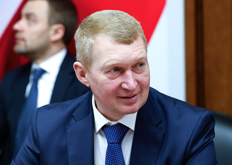 Член Комитета по промышленности и торговле Алексей Канаев