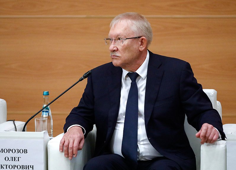 Председатель Комитета по контролю Олег Морозов