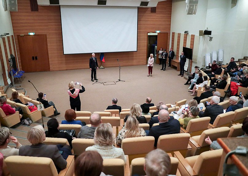 Показ художественного фильма "Роднина"
