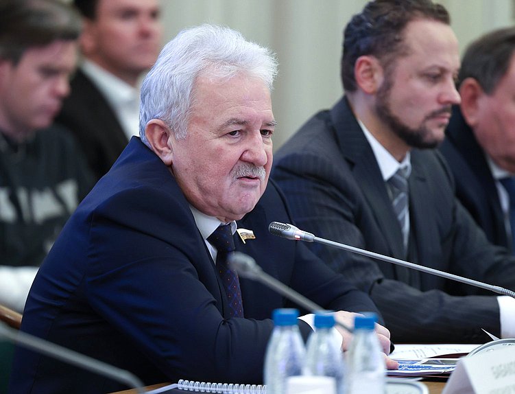 Председатель Комитета по транспорту и развитию транспортной инфраструктуры Евгений Москвичев